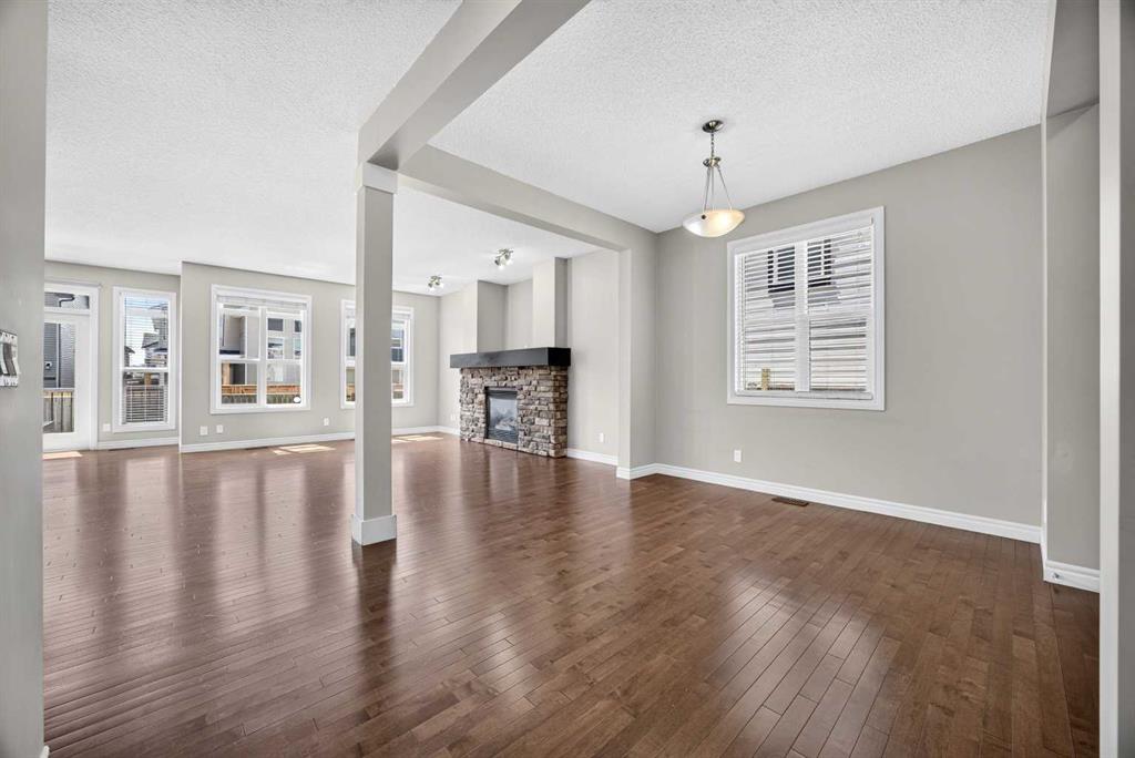 1022 Evanston Drive photo 4