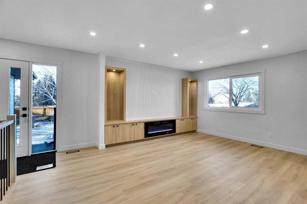 77 Ferncliff Crescent SE photo 4