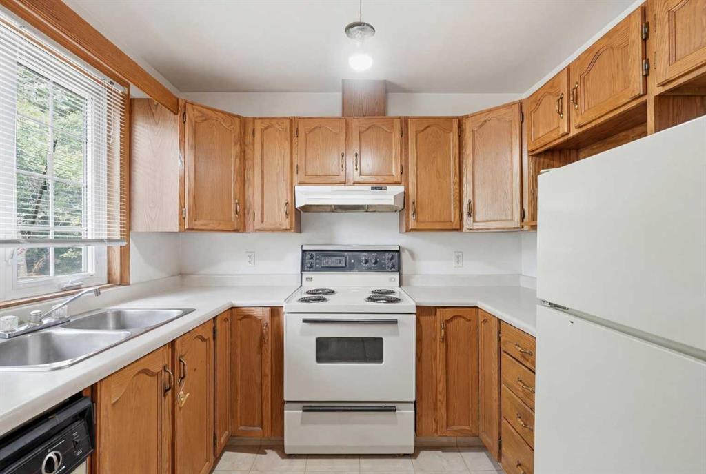 80 Abberfield Court NE photo 5