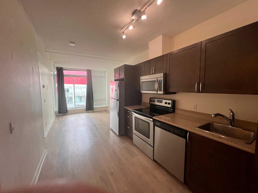 30 Brentwood Common NW #1306 photo 5