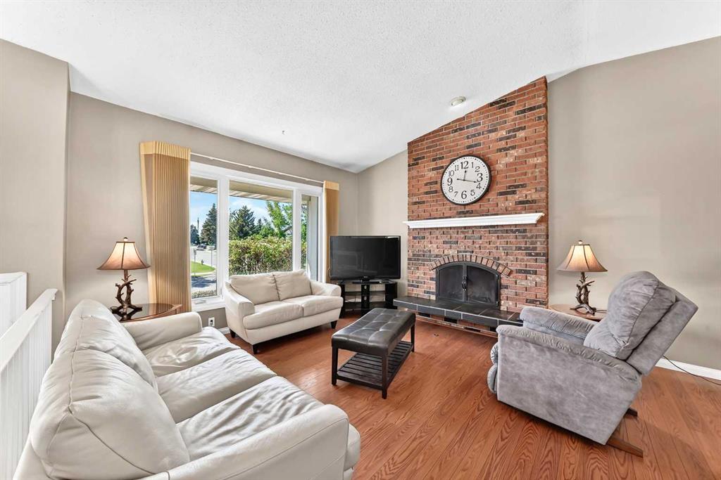 11335 Braeside Drive SW photo 3