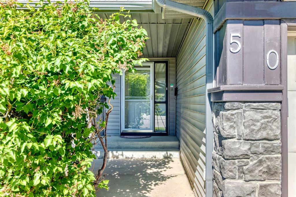 50 Royal Birch Terrace NW photo 2