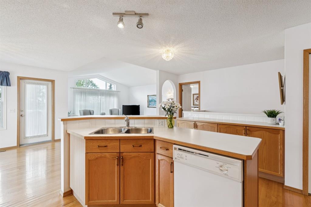 614 Sierra Madre Court SW photo 5