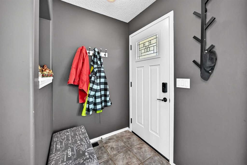 127 Cramond Place SE photo 2
