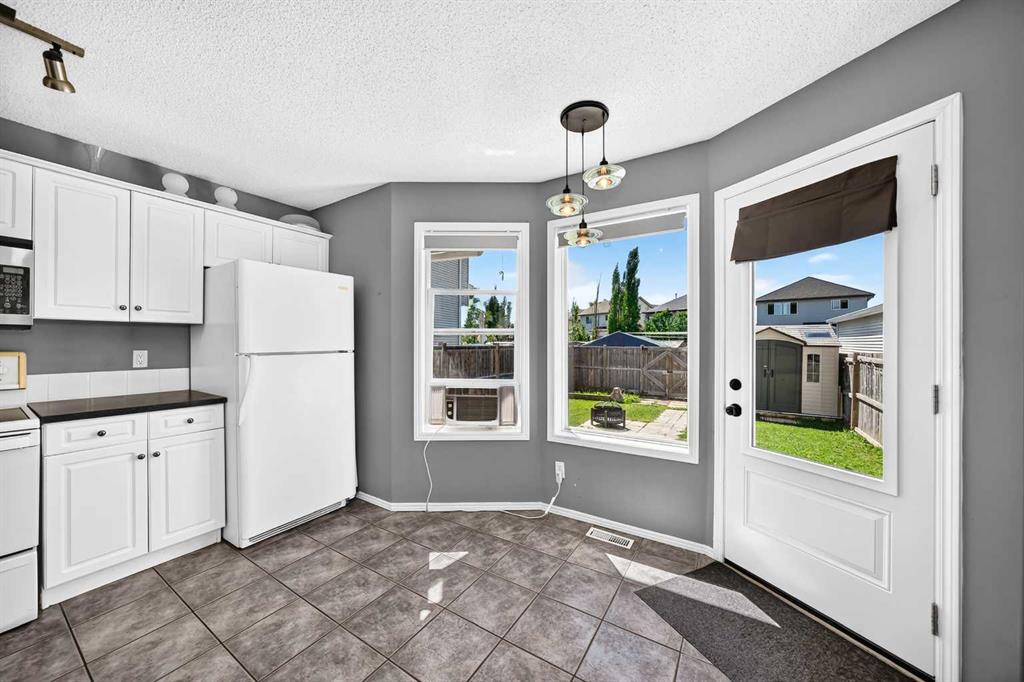 127 Cramond Place SE photo 4
