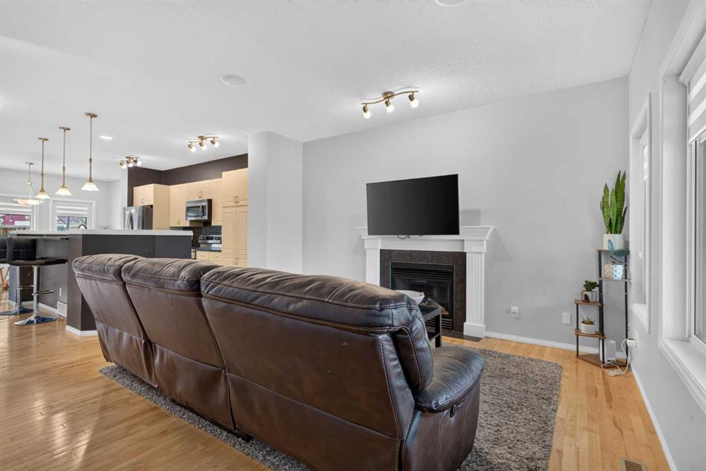 418 Evansdale Way NW photo 5