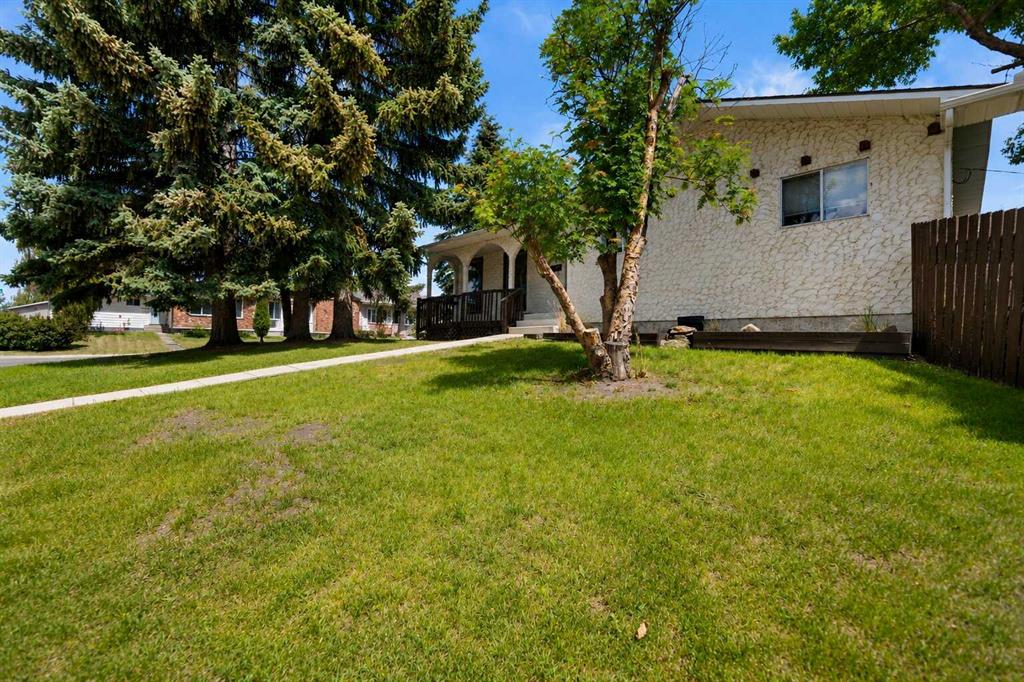 6756 Huntchester Road NE photo 2