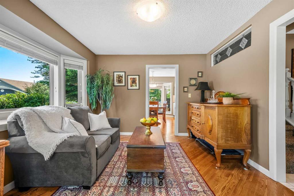39 Deermoss Place SE photo 3