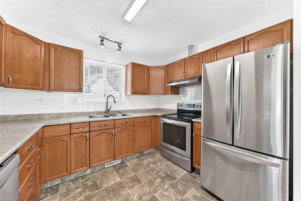 18 Erin Ridge Court SE photo 4