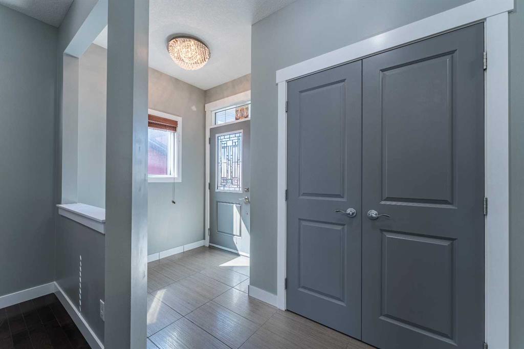 136 Legacy Circle SE photo 2
