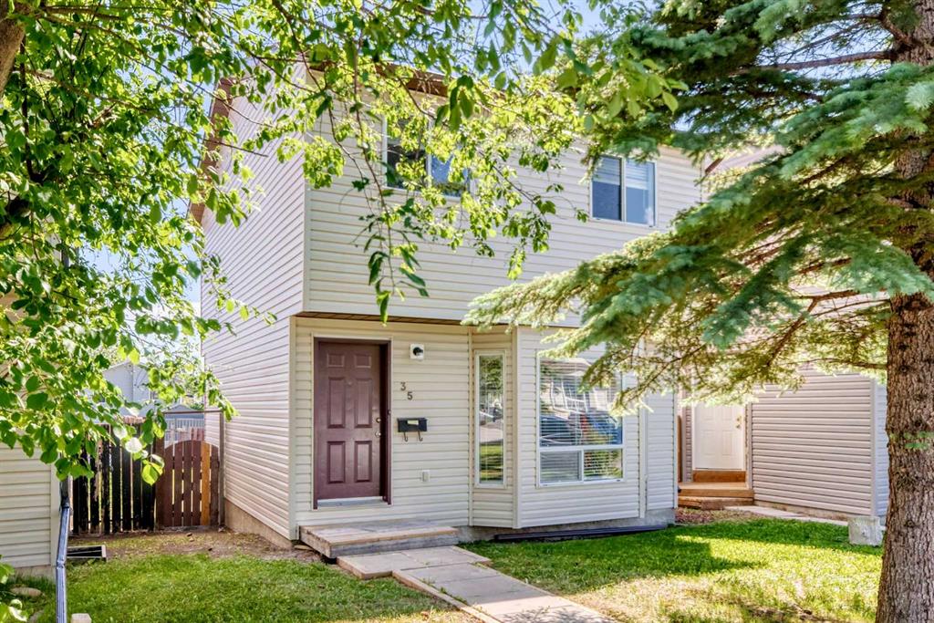 35 Martindale Court NE