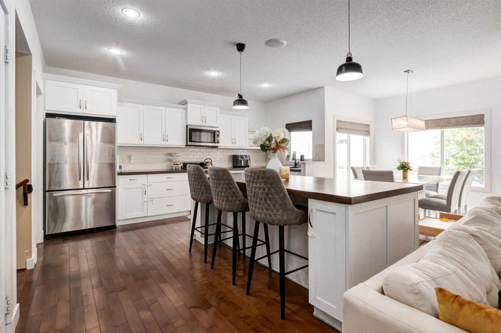 133 Copperleaf Bay SE photo 5