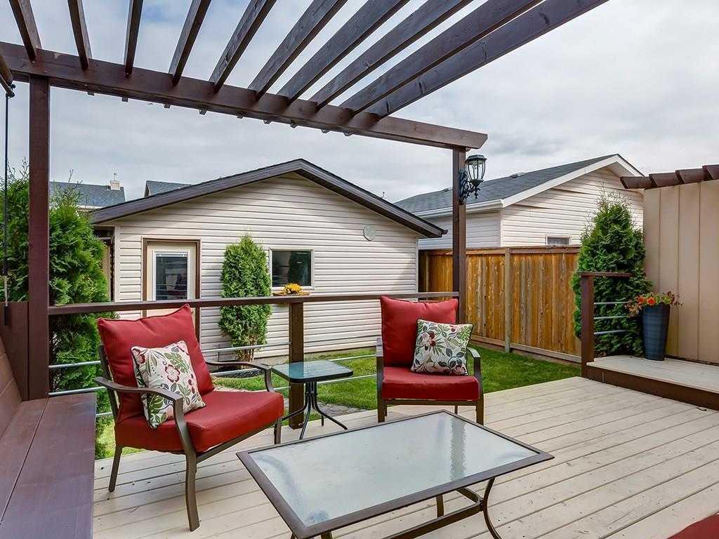 50 Bridlecrest Gardens SW photo 4
